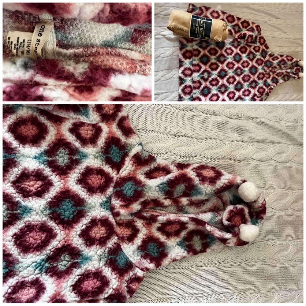 Super soft hoody in size teen 14/16 (junior 15)